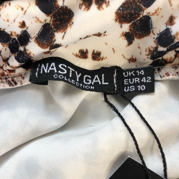 NWT Nasty Gal Collection snake skin python skirt curved flounce scuba size 10 - Picture 7 of 9